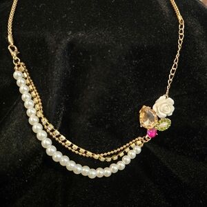 Gold and Pearl Necklace